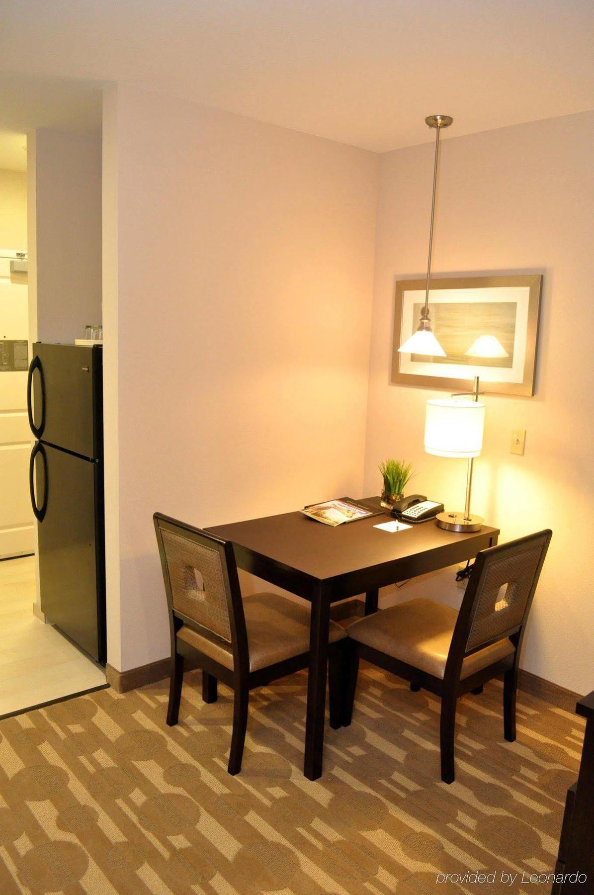 Homewood Suites Fort Wayne Ellisville Bilik gambar