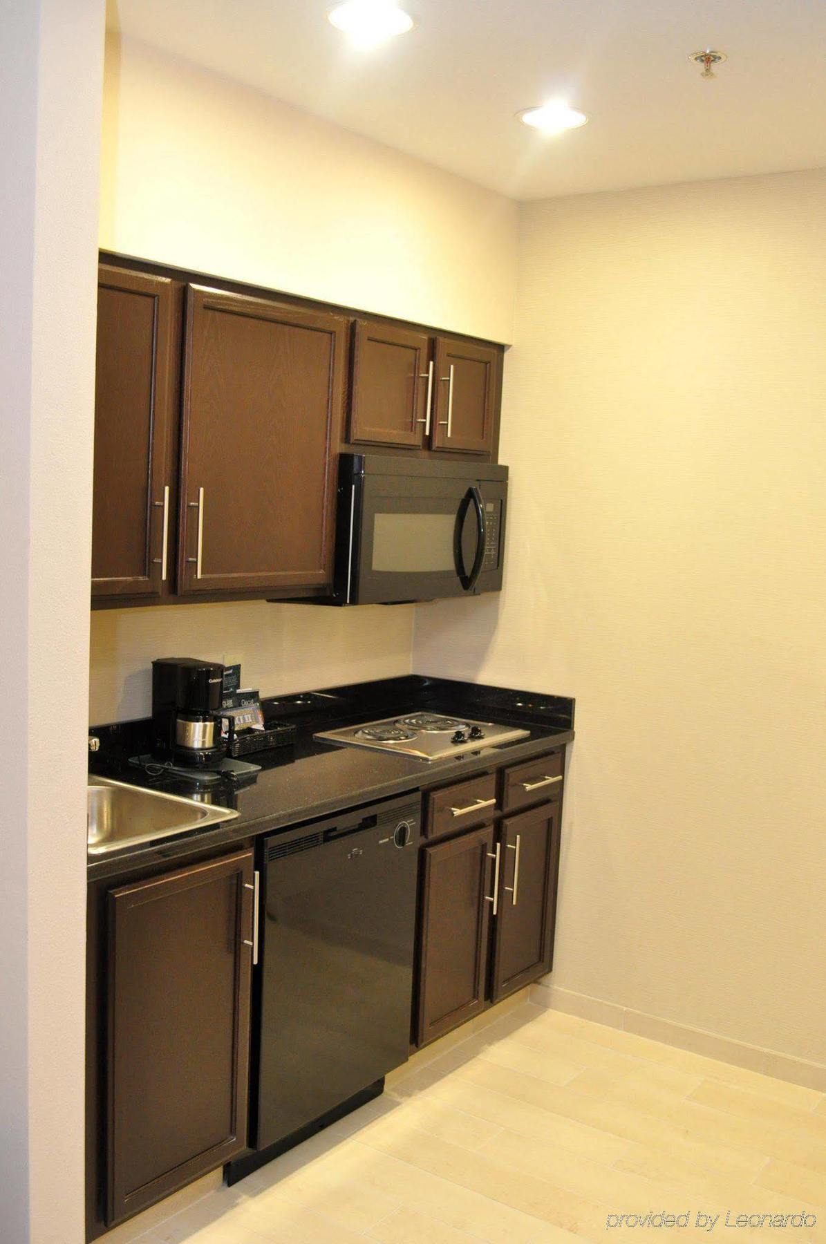 Homewood Suites Fort Wayne Ellisville Bilik gambar